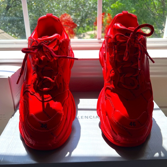 Balenciaga Triple S Red All Over - Picture 1 of 7